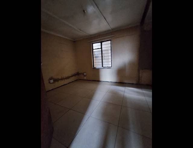 4 BEDROOM HOUSE FOR SALE IN SEBOKENG ZONE 3